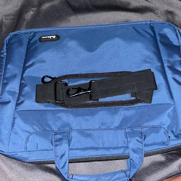 Computer Case - Picture 5 of 5